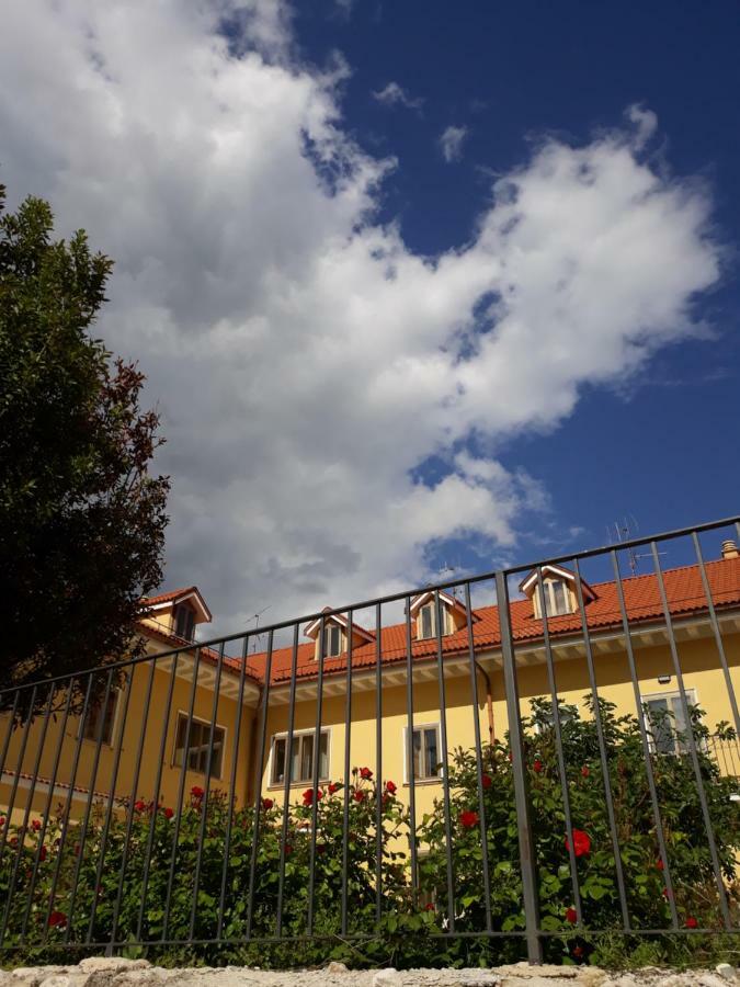 Villa Immersa Nel Verde LʼAquila Extérieur photo